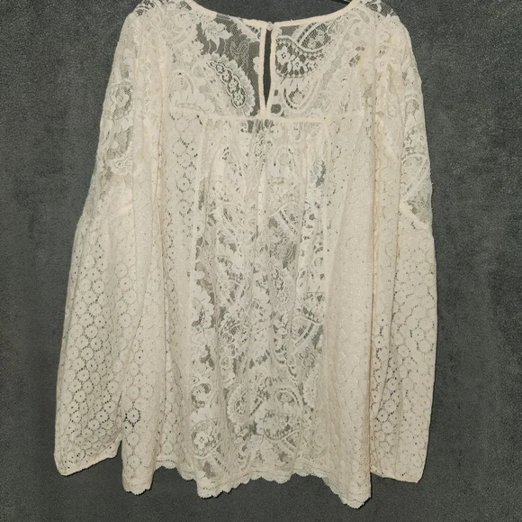 Torrid Cream Long Sleeve Lace Blouse Size 1 (1X) - Picture 6 of 9